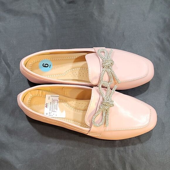 BRAND NEW WILD DIVA LOUNGS NELLIE RHINESTONE BOW SHOE - Picture 12 of 15